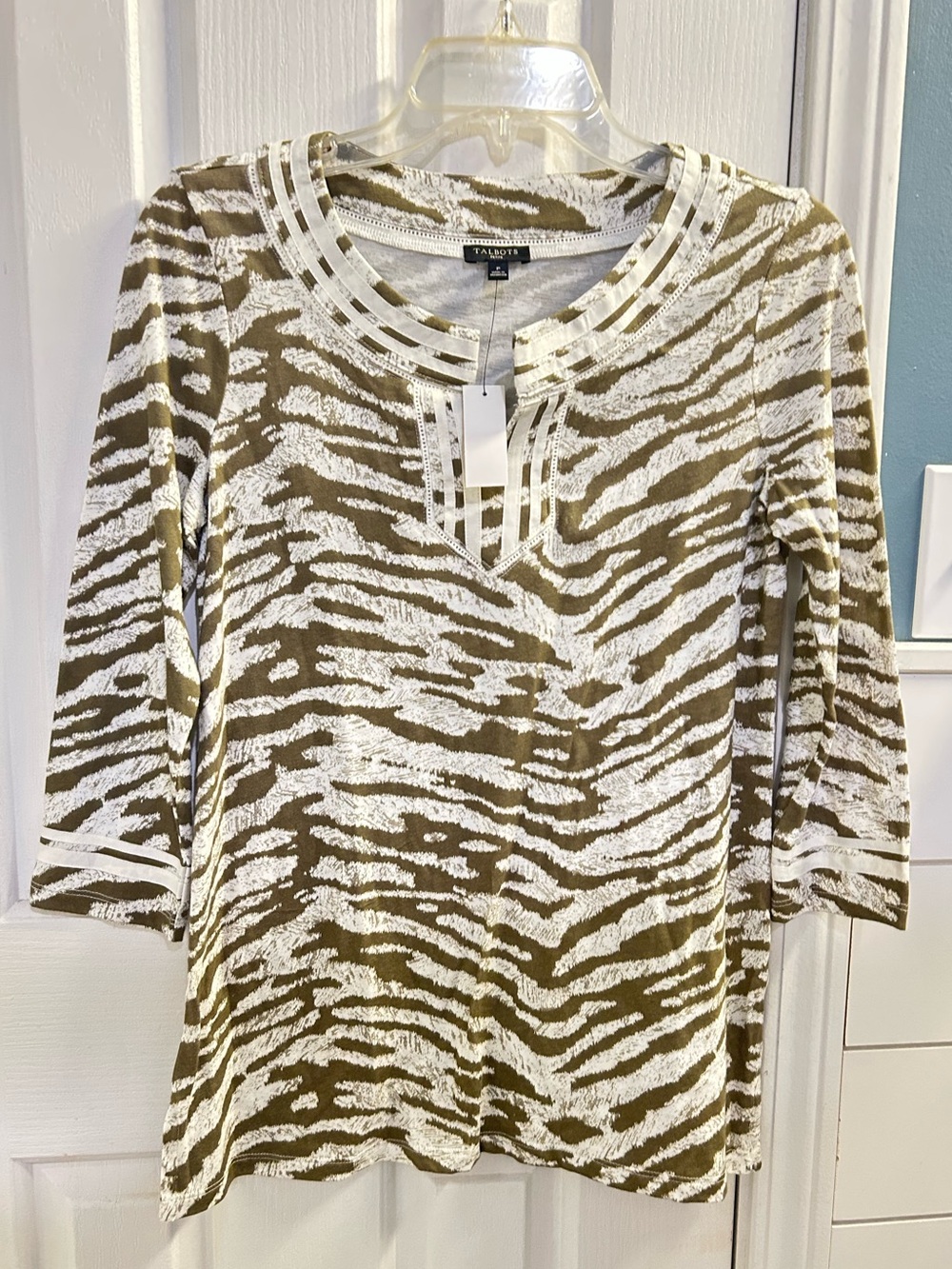 NEW TALBOTS OLIVE & WHOTE ZEBRA PRINT TOP